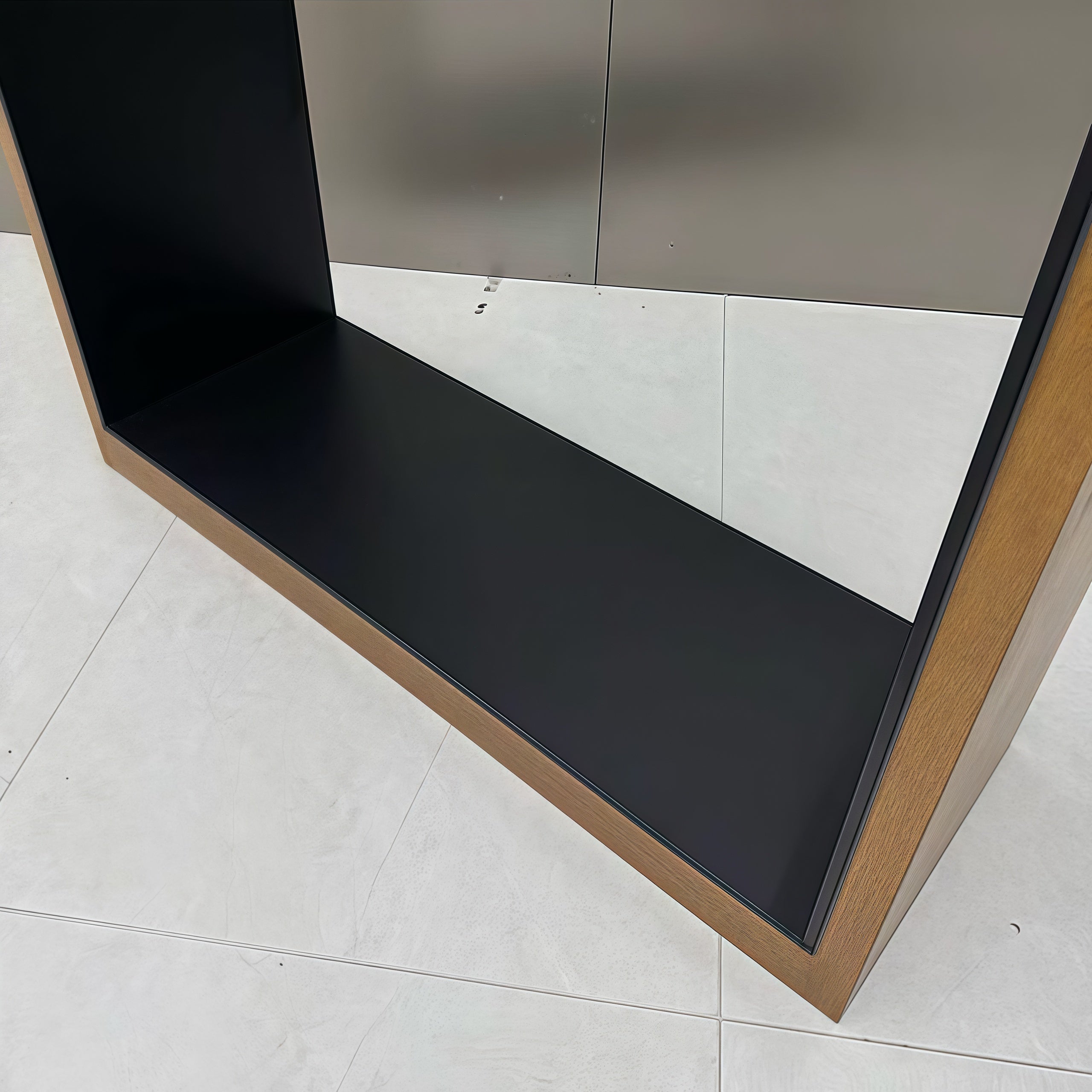 Metal Clothing Display Rack with Wood-Tone Frame 1200L x 400W x 2000H CR101987