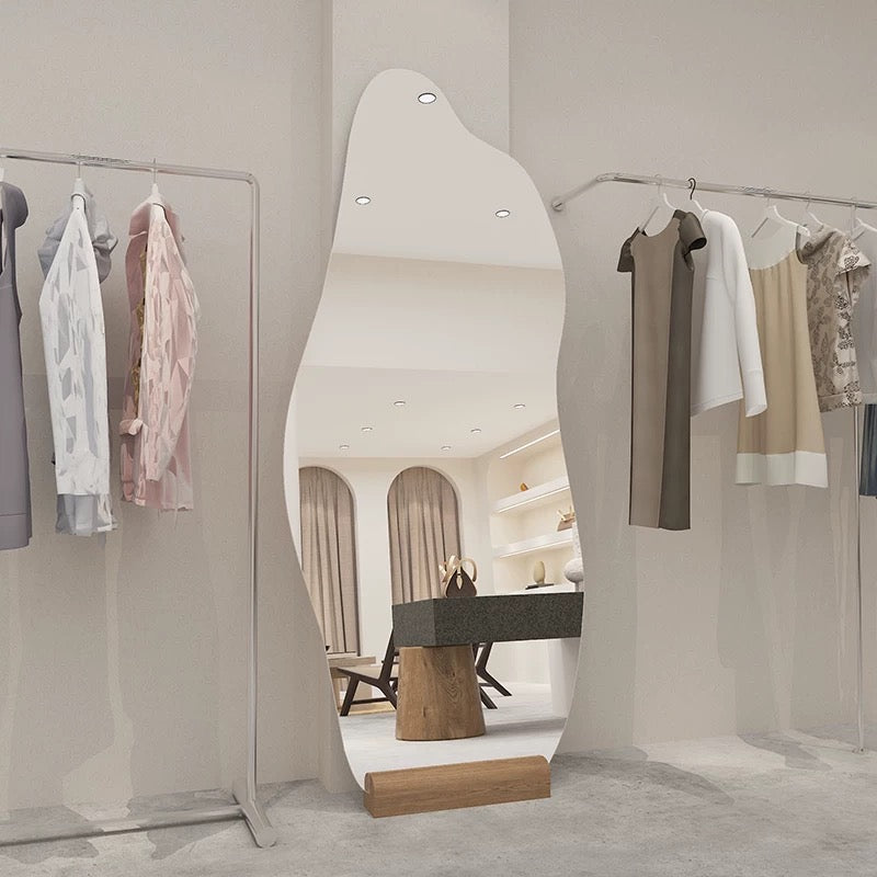 Wave-Shaped Full-Length Mirror with Stand